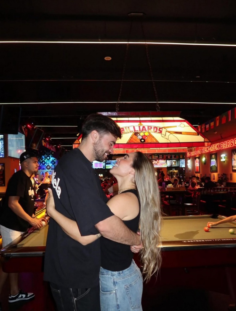 大秀恩爱！泽卡祝福妻子生日：昨天、今天和永远快乐